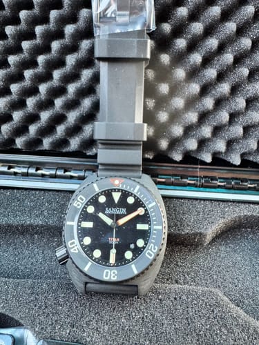 Customer photo review of Titan