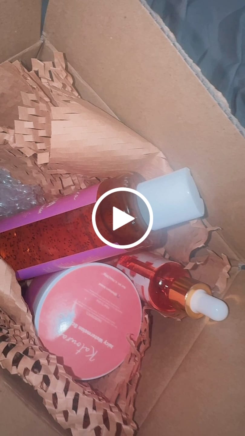 Customer video review of Pretty V combo