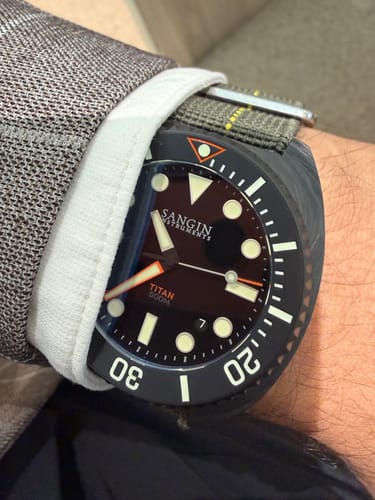 Customer photo review of Titan