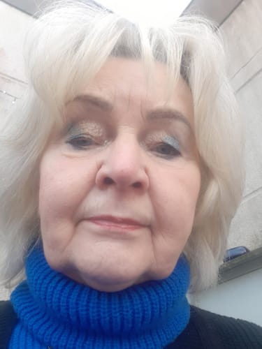 Customer photo review of 407 - Lippenstift Amaryllis