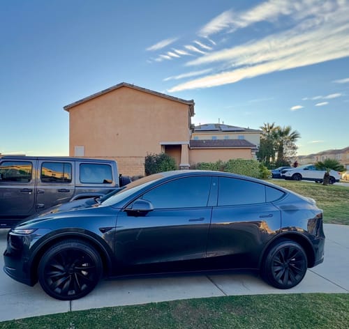 Customer photo review of TESPLUS 20'' Helix 2.0 Style Wheel Cover For Model Y Juniper