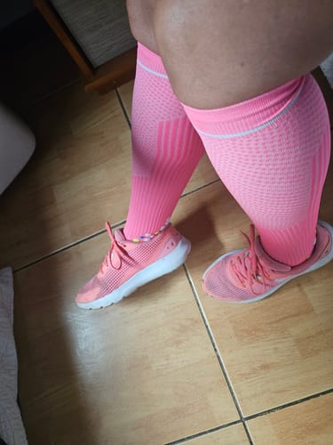 Customer photo review of Calcetin Runner de Compresion EVOLUTION Pink + Regalos