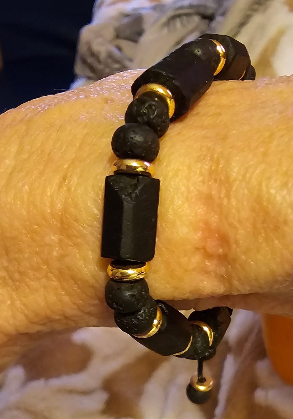 Customer photo review of Turmalin Armband - Natursteine