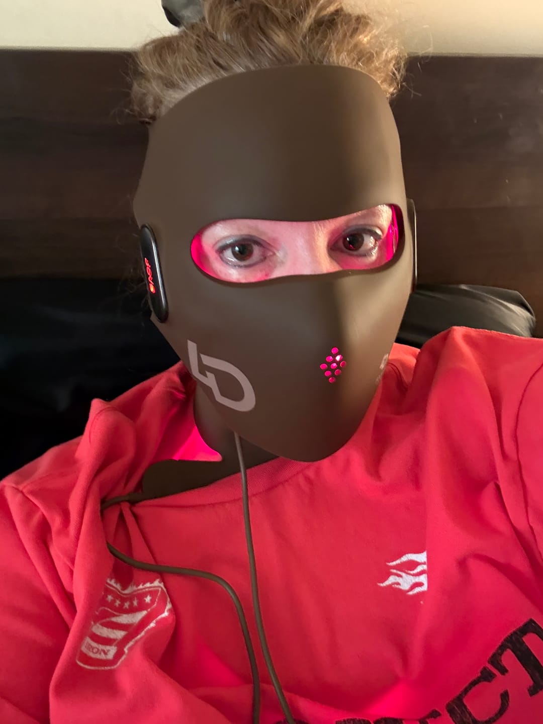 Customer photo review of JOVS 4D Laser Light Therapy Mask