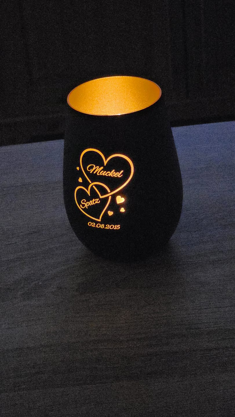 Customer photo review of Verbundene Herzen - Personalisiertes Windlicht