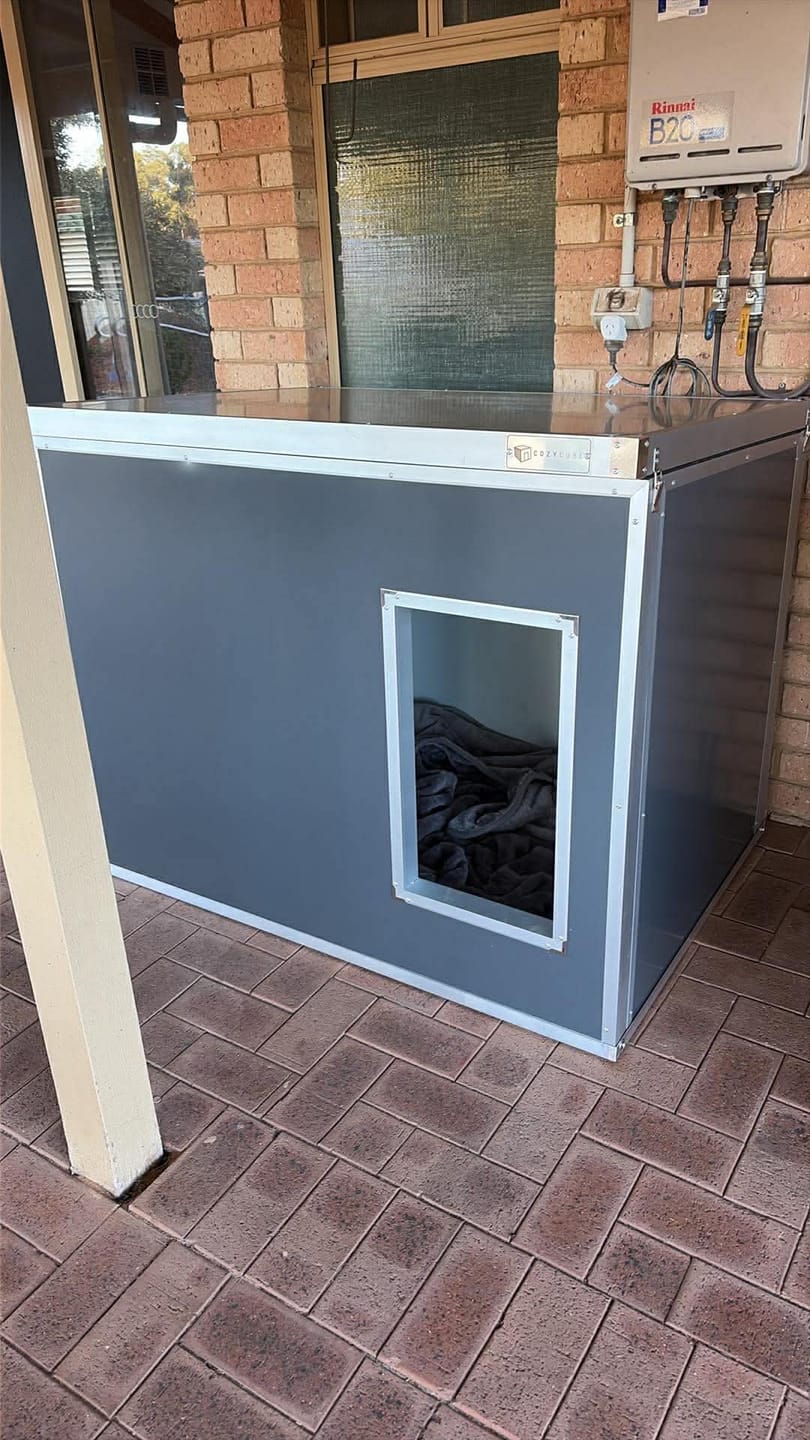 Customer photo review of CozyCube Coldroom Panel Insulated Dog House