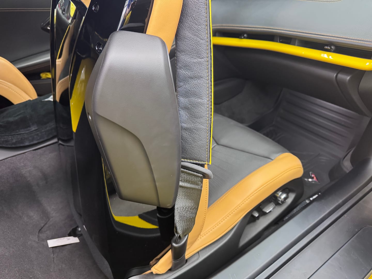 Customer photo review of Real Carbon Fiber Interior Seat Side Panel Trim for Corvette C8 (2020–2026 Stingray, Z51, Z06)