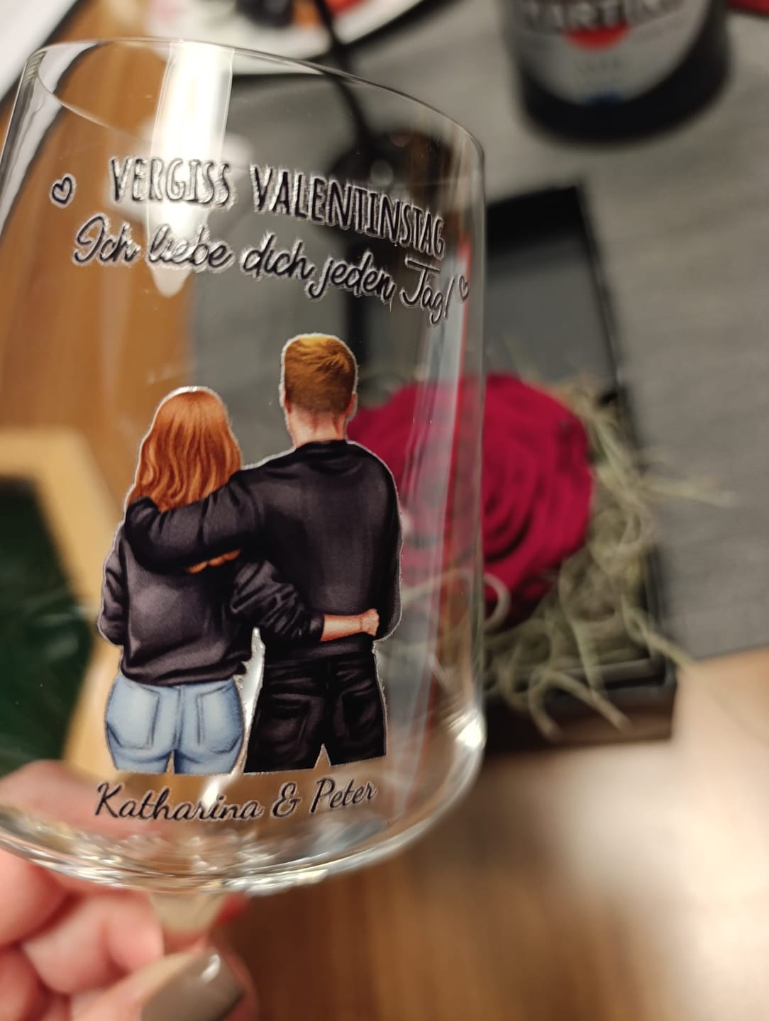 Customer photo review of Jeden Tag - Personalisiertes Weinglas für Paare zum Valentinstag