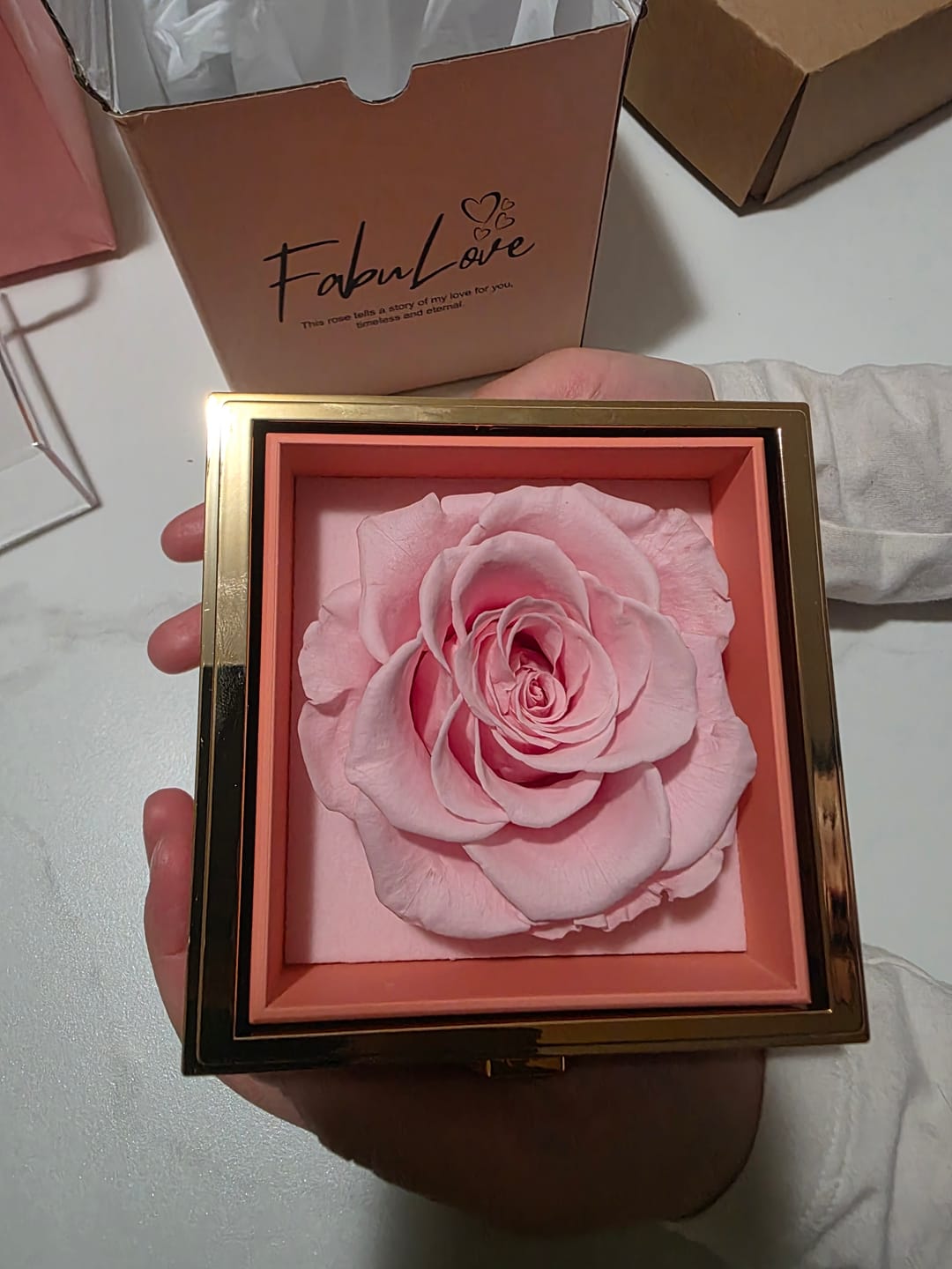 Customer photo review of Rotating Eternal Rose Gift Box