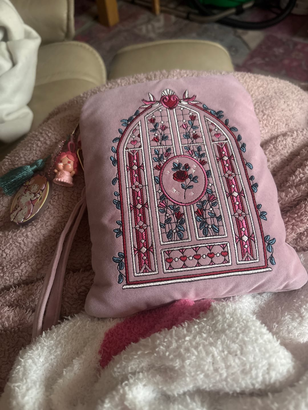Customer photo review of Sugar & Spice E-Reader Sleeve