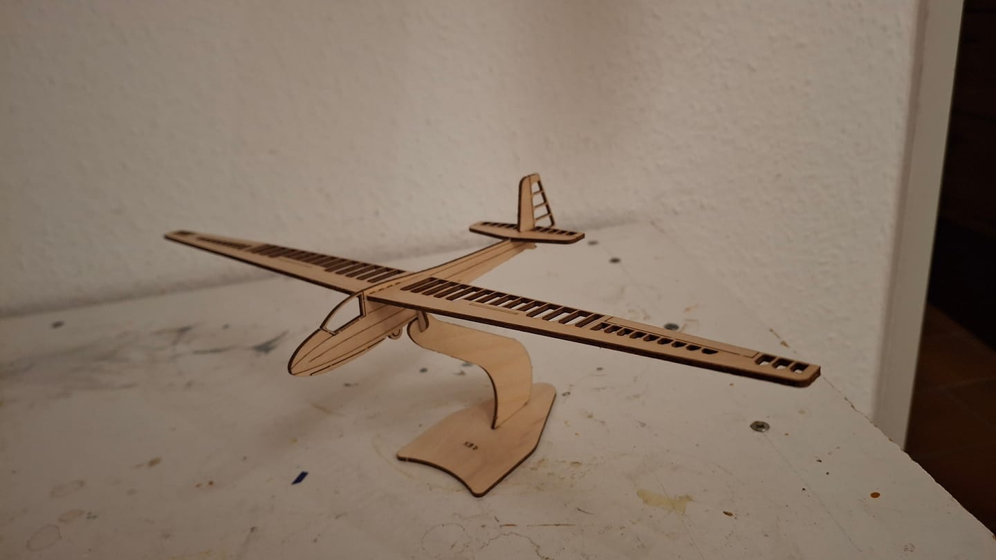 Customer photo review of K8b Deko Flugzeugmodell Bausatz | Pure Planes