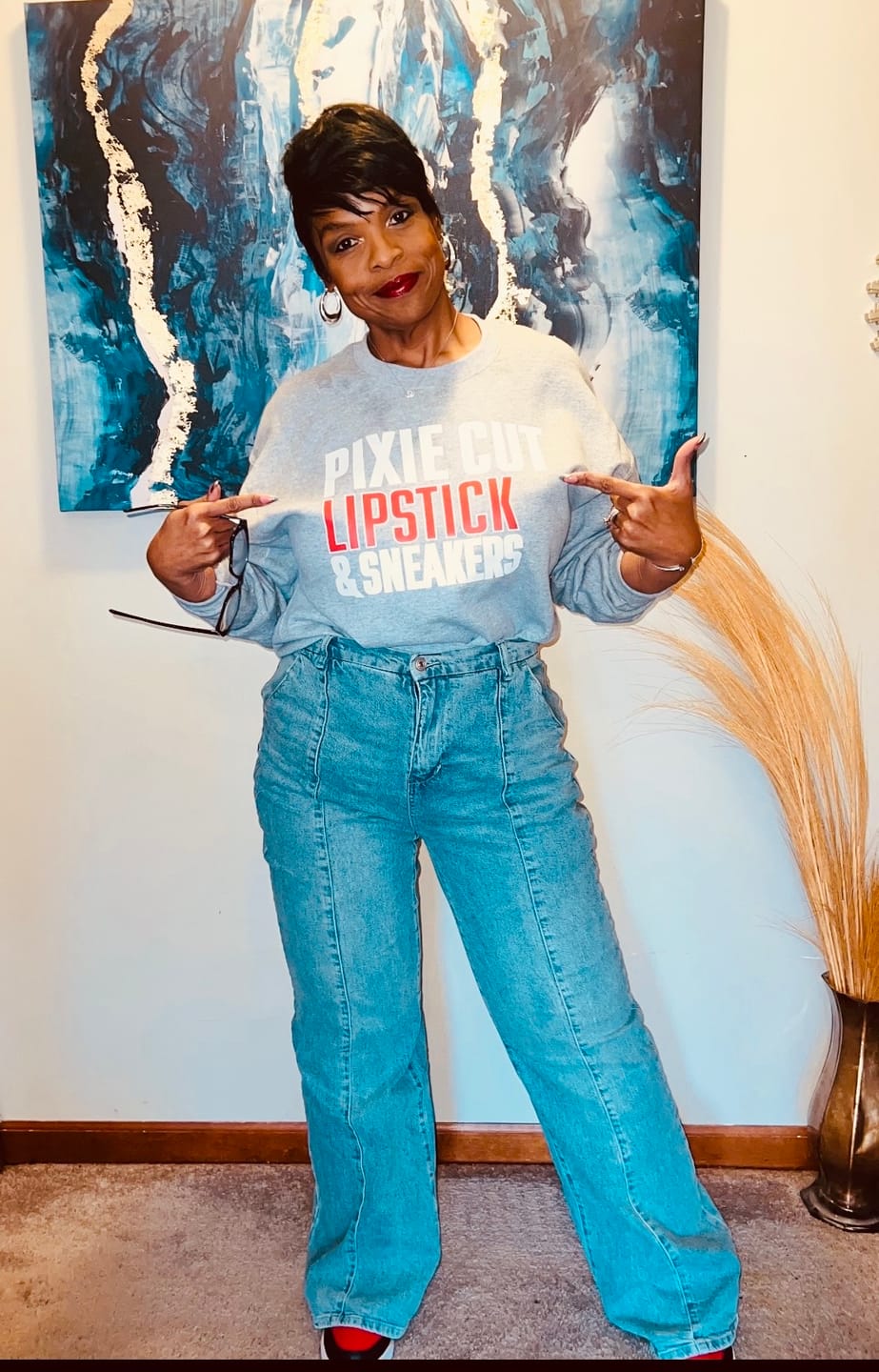 Customer photo review of Pixie Cut, Lipsitck, & Sneakers (gray)