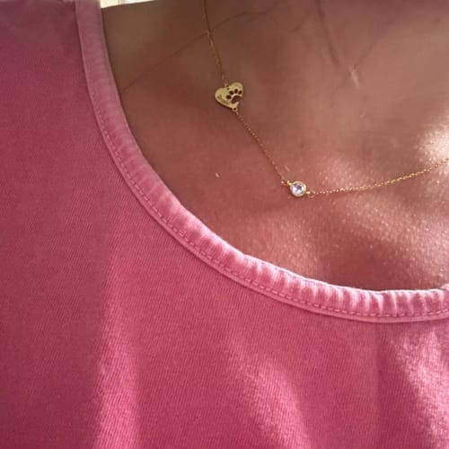 Customer photo review of Collana personalizzata con zampa, cuore e nome