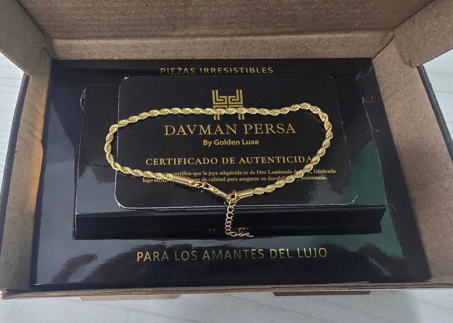 Customer photo review of Pulsera Lazo en Oro laminado 18k