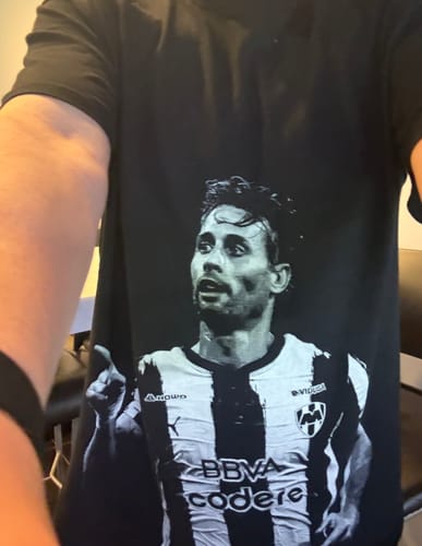 Customer photo review of Canales T-Shirt