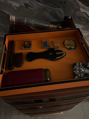 Customer photo review of HERMES LEATHER SERVING TRAY