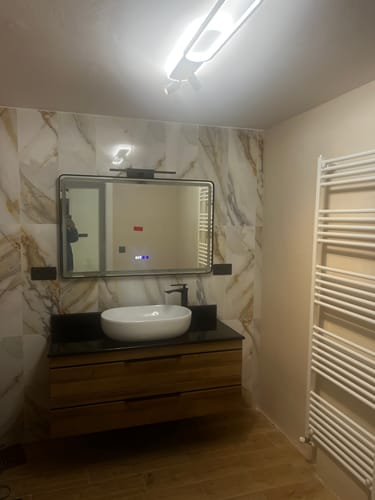 Customer photo review of Oglinda LED 110x70CM, 3 Lumini, Dezaburire, Afisaj Timp si Temperatura OD058-101 NEGRU