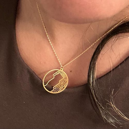 Customer photo review of Collana personalizzata con mappa