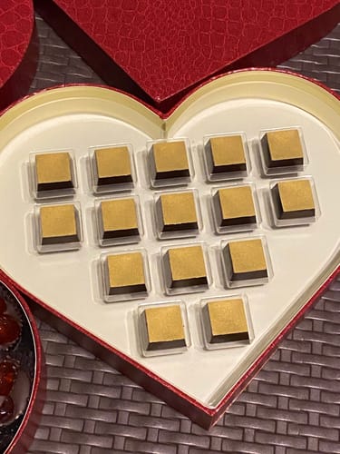 Customer photo review of 24K Gold Chocolates Heart Box