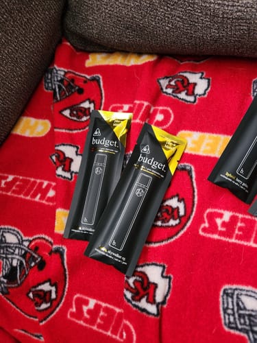 Customer photo review of 1 Gram THCA Full Spectrum Vape Pen | Berry Gelato - Hybrid