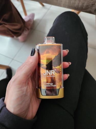 Customer photo review of JNR - Falcon Pro - 28000 Bouffées - 2% de nicotine - Puff Jetable / Vape Disposable
