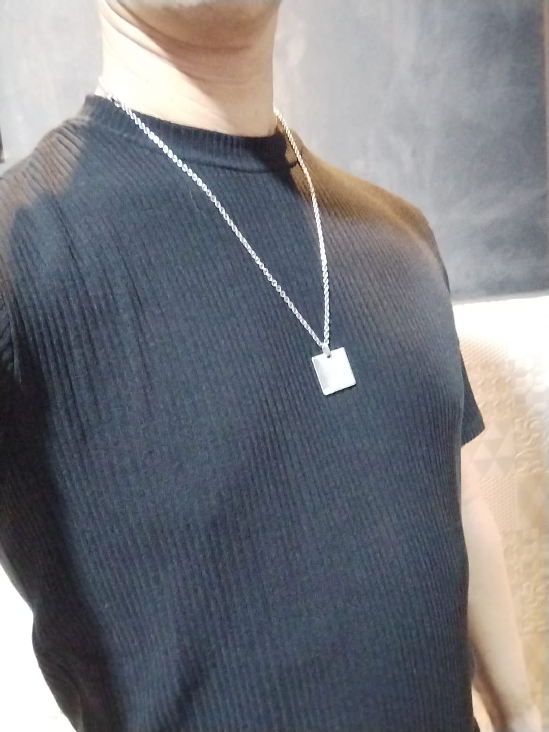 Customer photo review of Camiseta Canelada Gola Média Preta