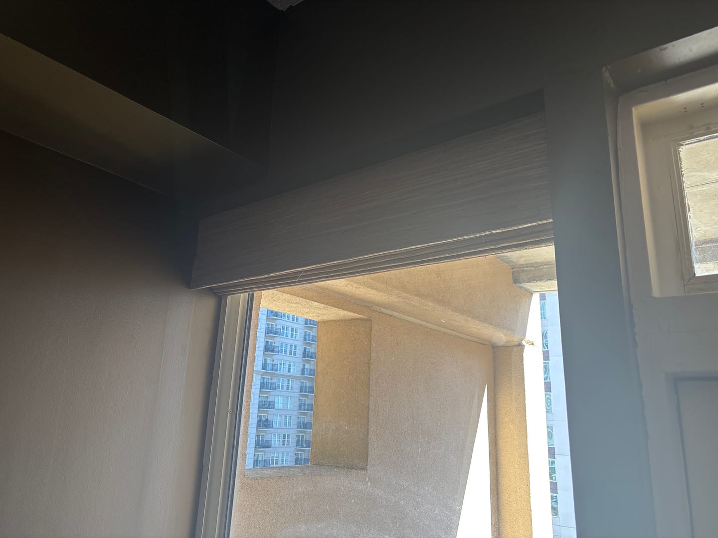 Customer photo review of SmartWings Motorized Woven Wood Shades 50%/70%/100% Blackout
