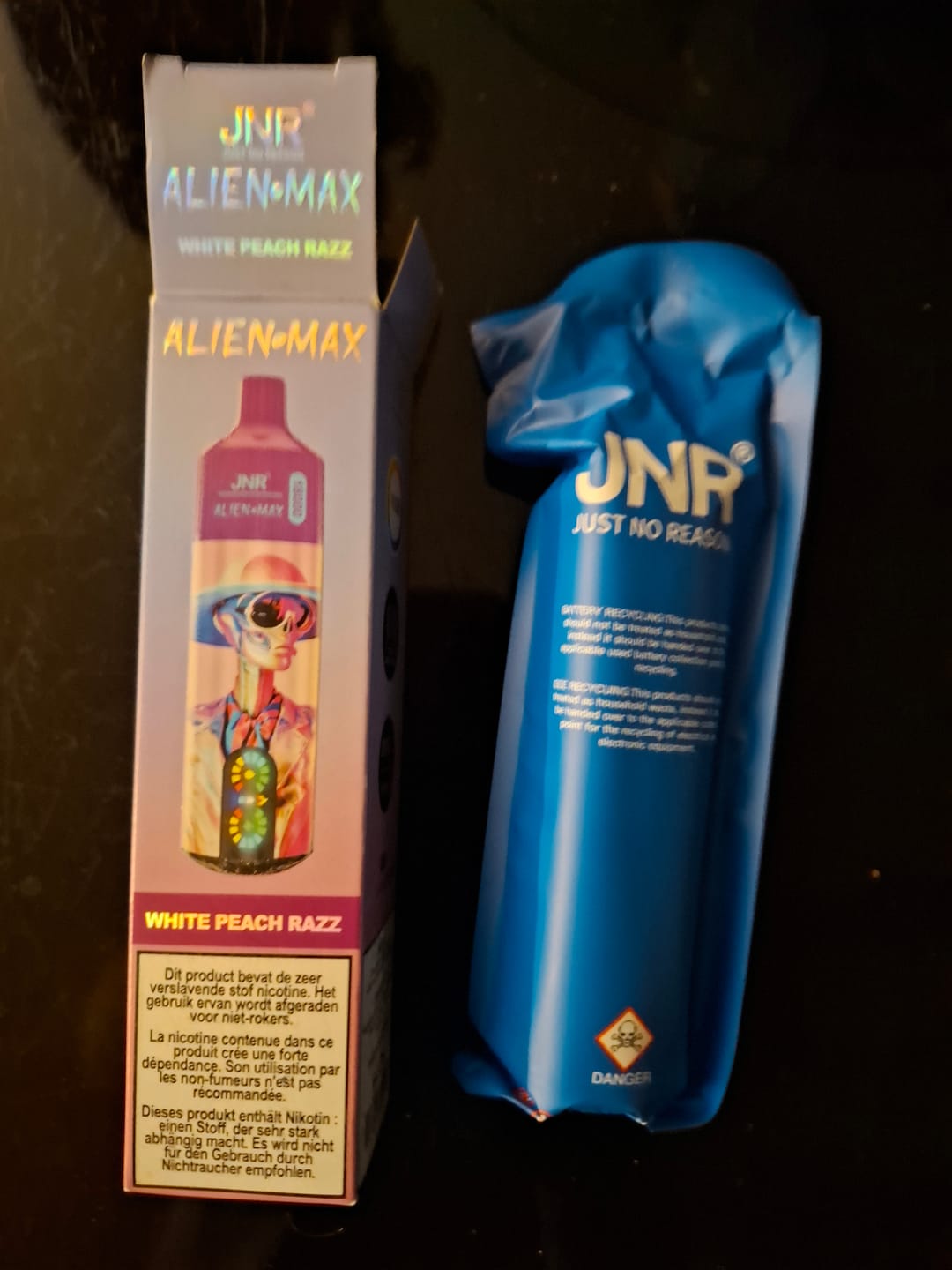 Customer photo review of JNR Alien Max 18000 Puffs Disposable Vape (Box of 10)
