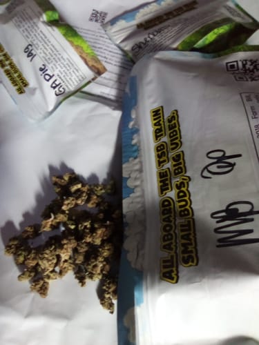 Customer photo review of Cheap THCA Smalls Quarter Pound