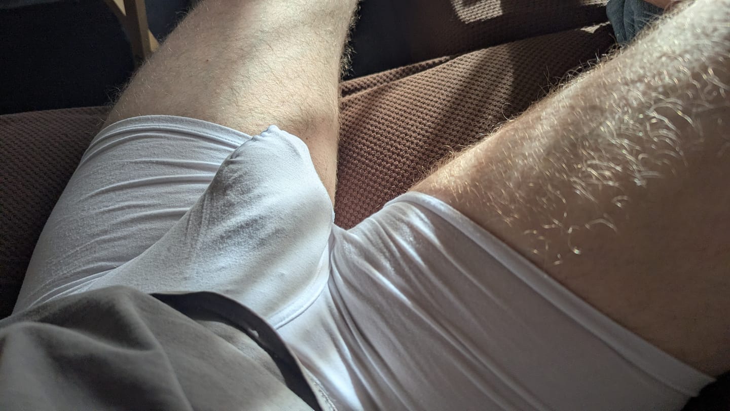 Customer photo review of FreeLonger Men's Comfy Separate Big Pouch Trunks