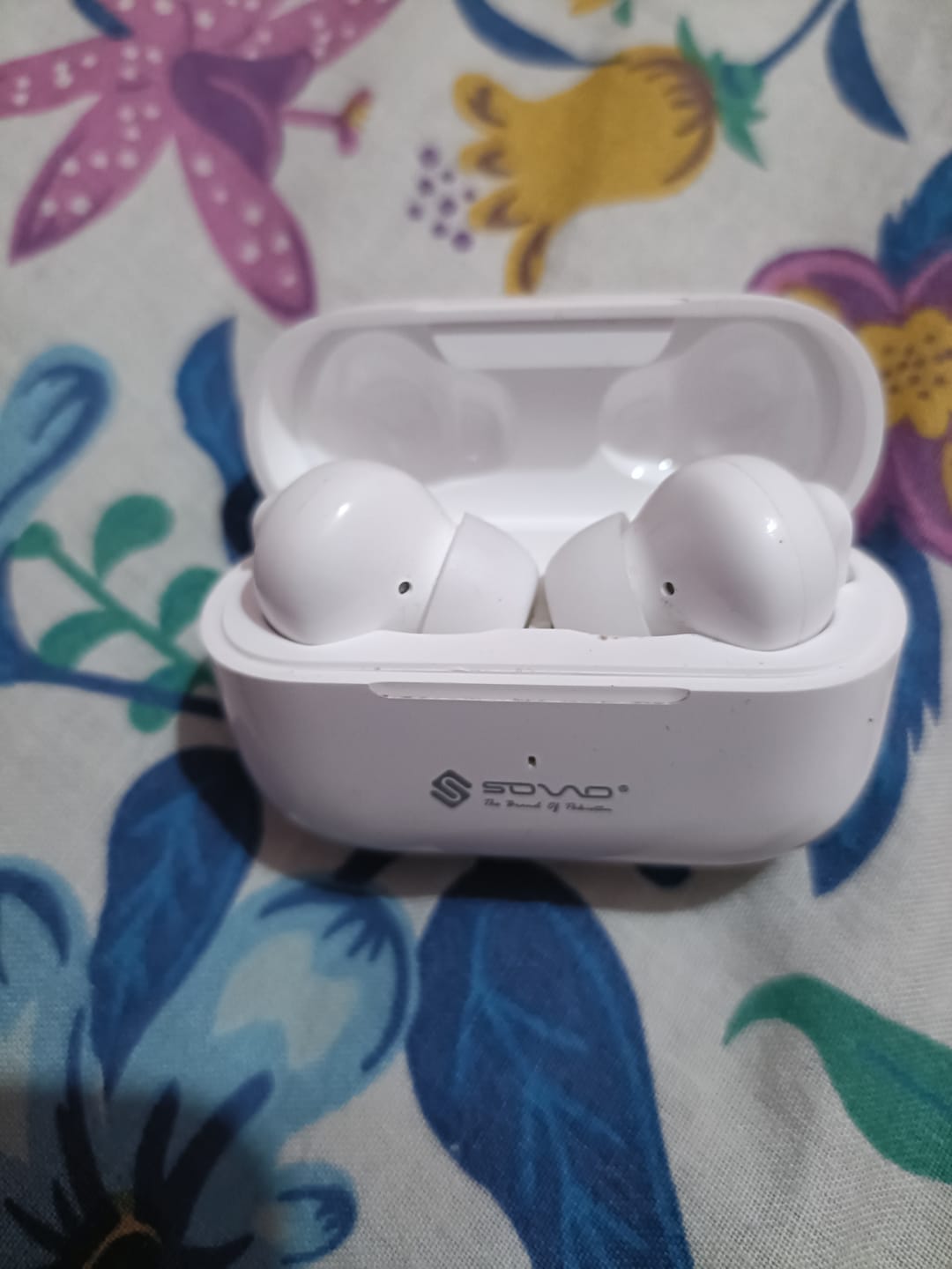 Customer photo review of SBT-912  Wireless Earbuds