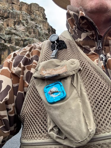 Customer photo review of Hellbender Logo Cling Mag Grab Mini