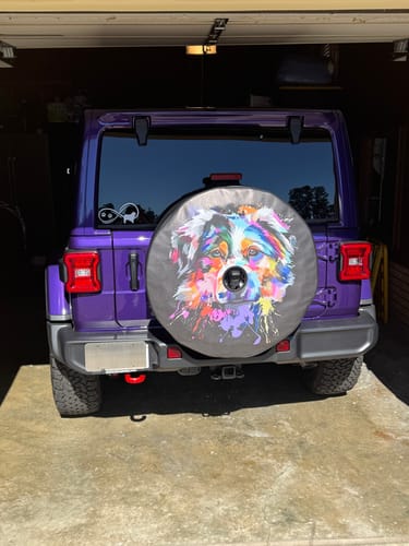 Customer photo review of Mosaic Australian Shepherd Dog Spare Tire Cover