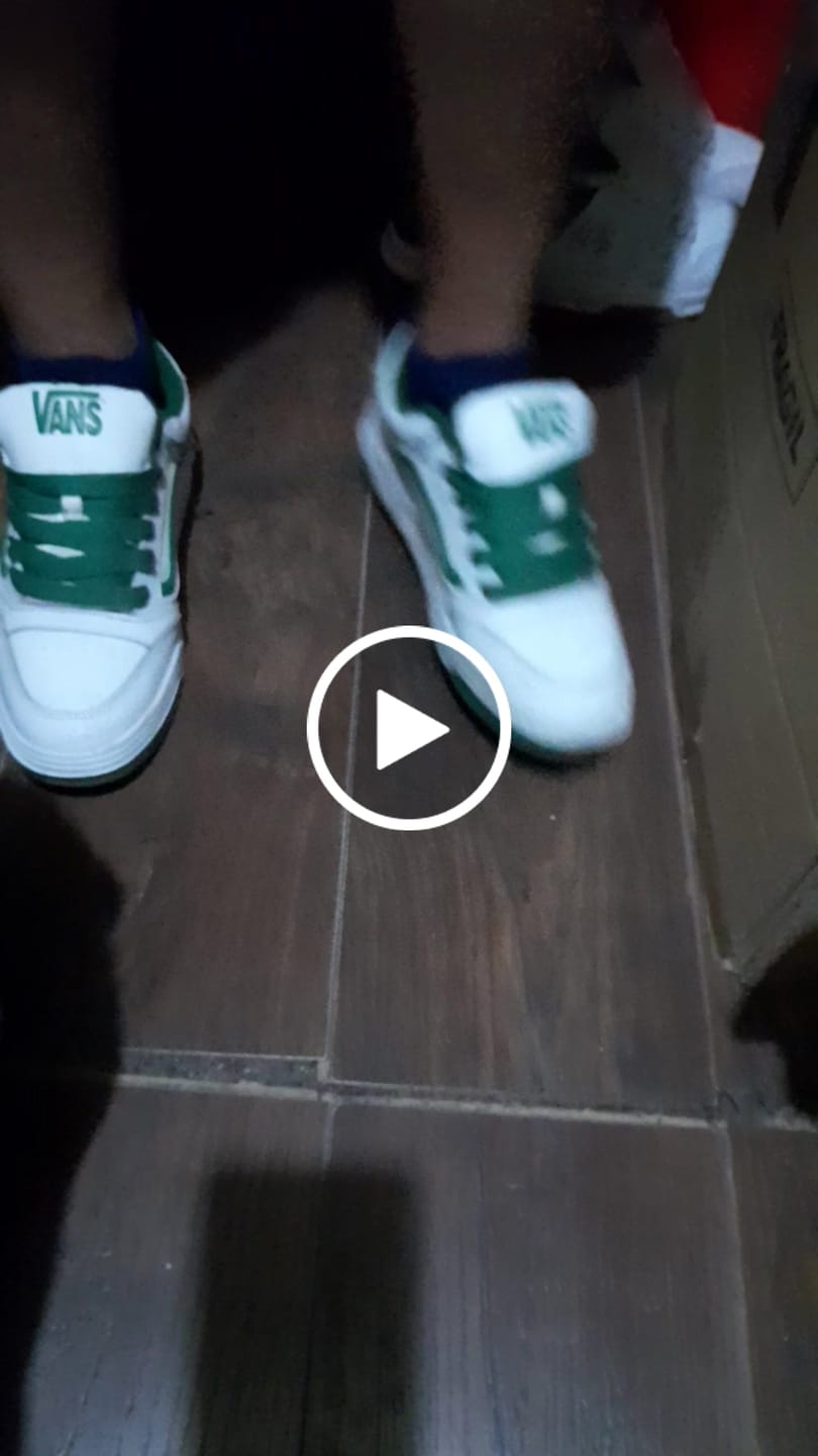 Customer video review of Zapatilla Vans Hylane Unisex Blanco