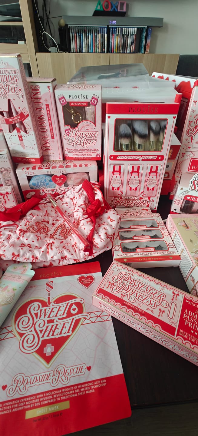 Customer photo review of Cruising Home For Christmas Makeup & Beauty Advent Calendar 2025