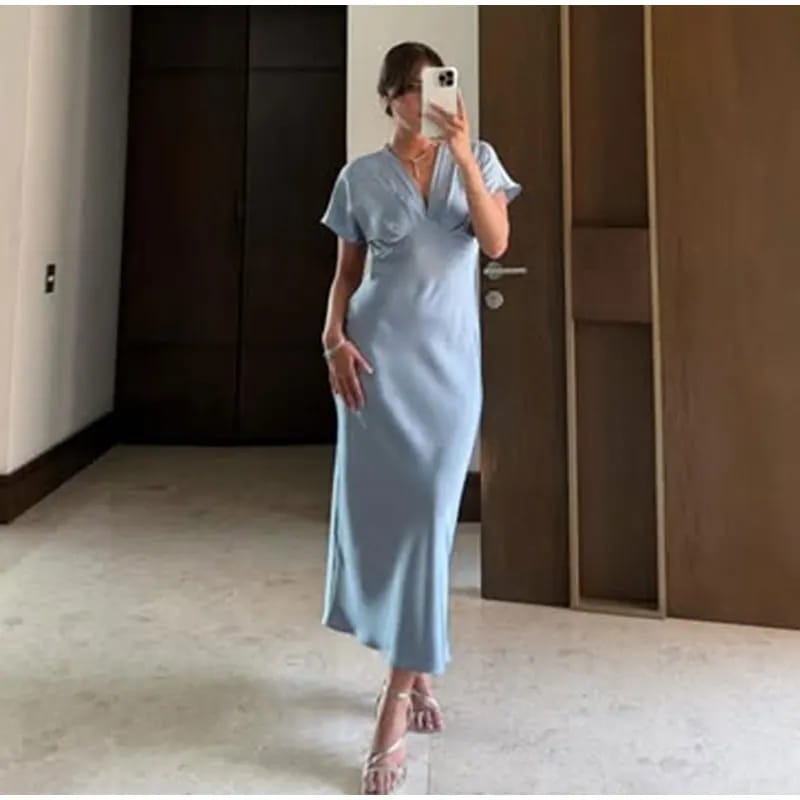Customer photo review of Janna V Neck Satin Midi Dress