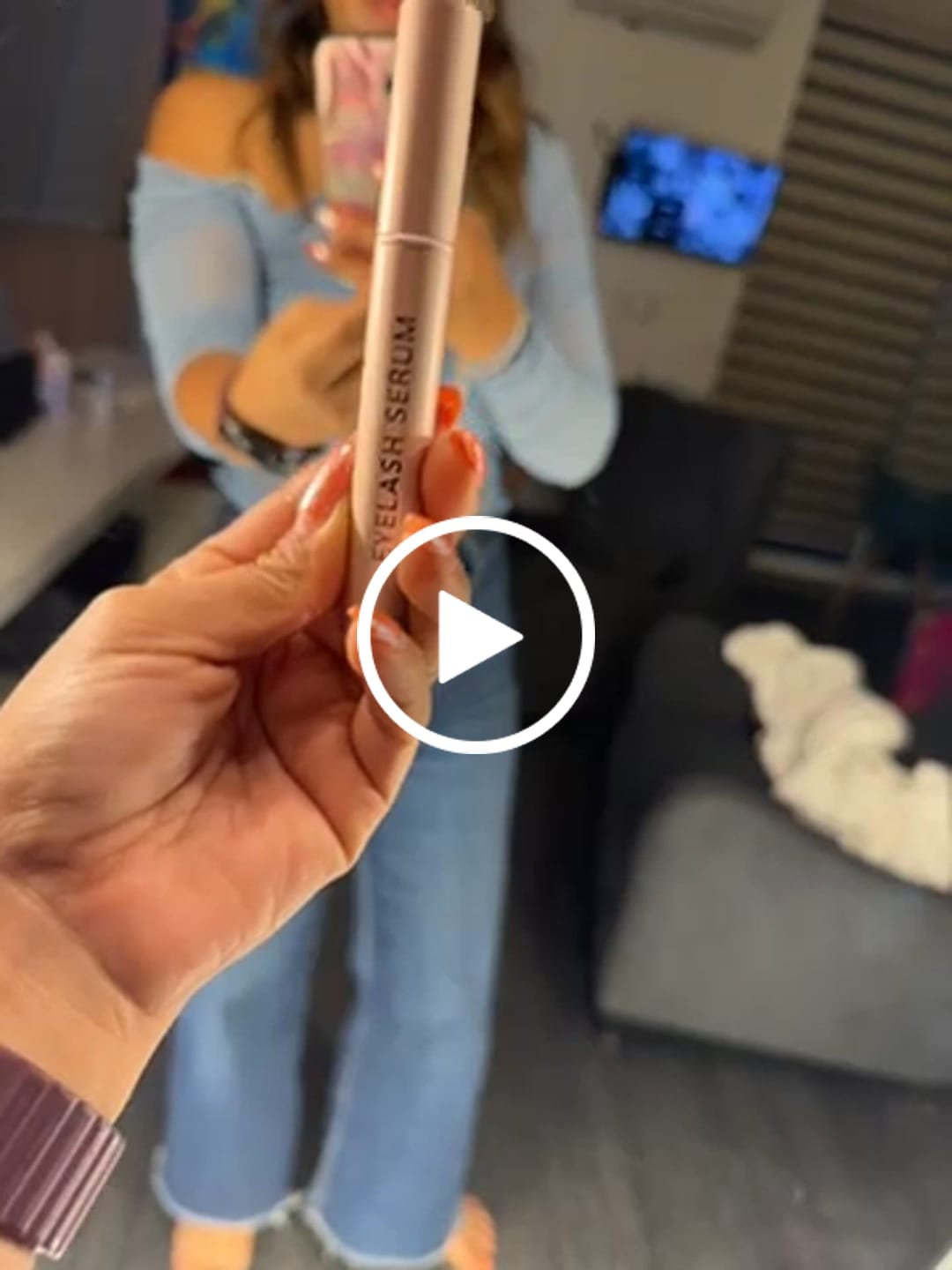 Customer video review of LV CHAMPS EYELASH SERUM