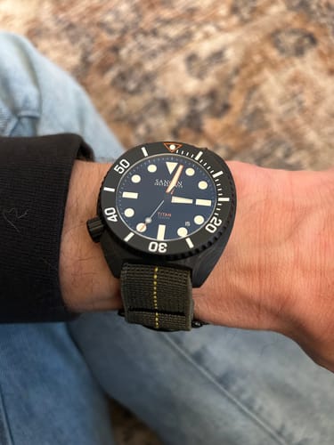 Customer photo review of Titan