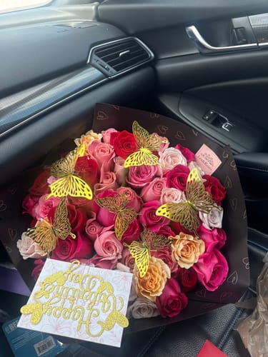 Customer photo review of Red & Pink Rose Bouquet - Valentines
