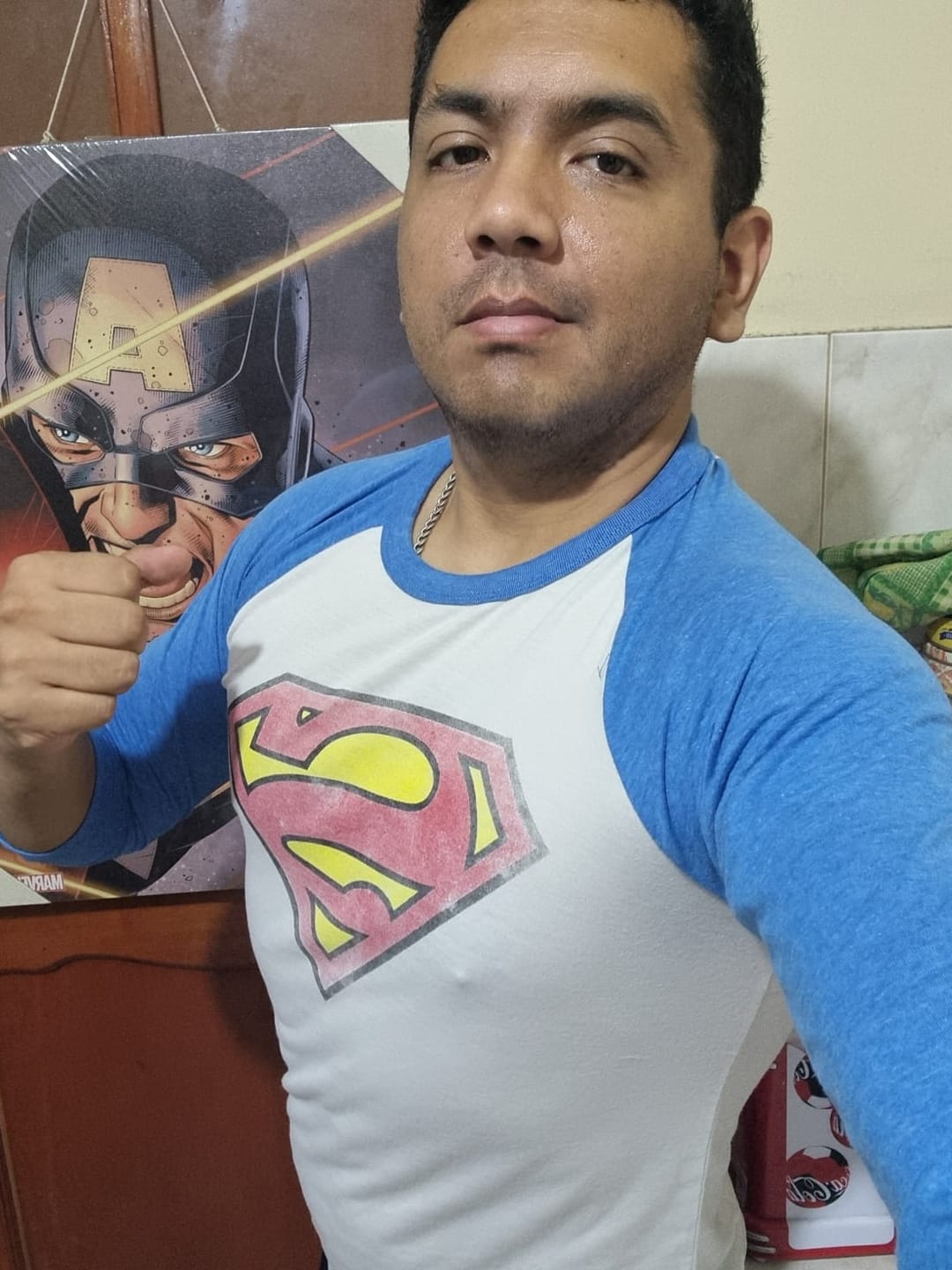 Customer photo review of 8072 - Superman 3/4 Raglan Shirts