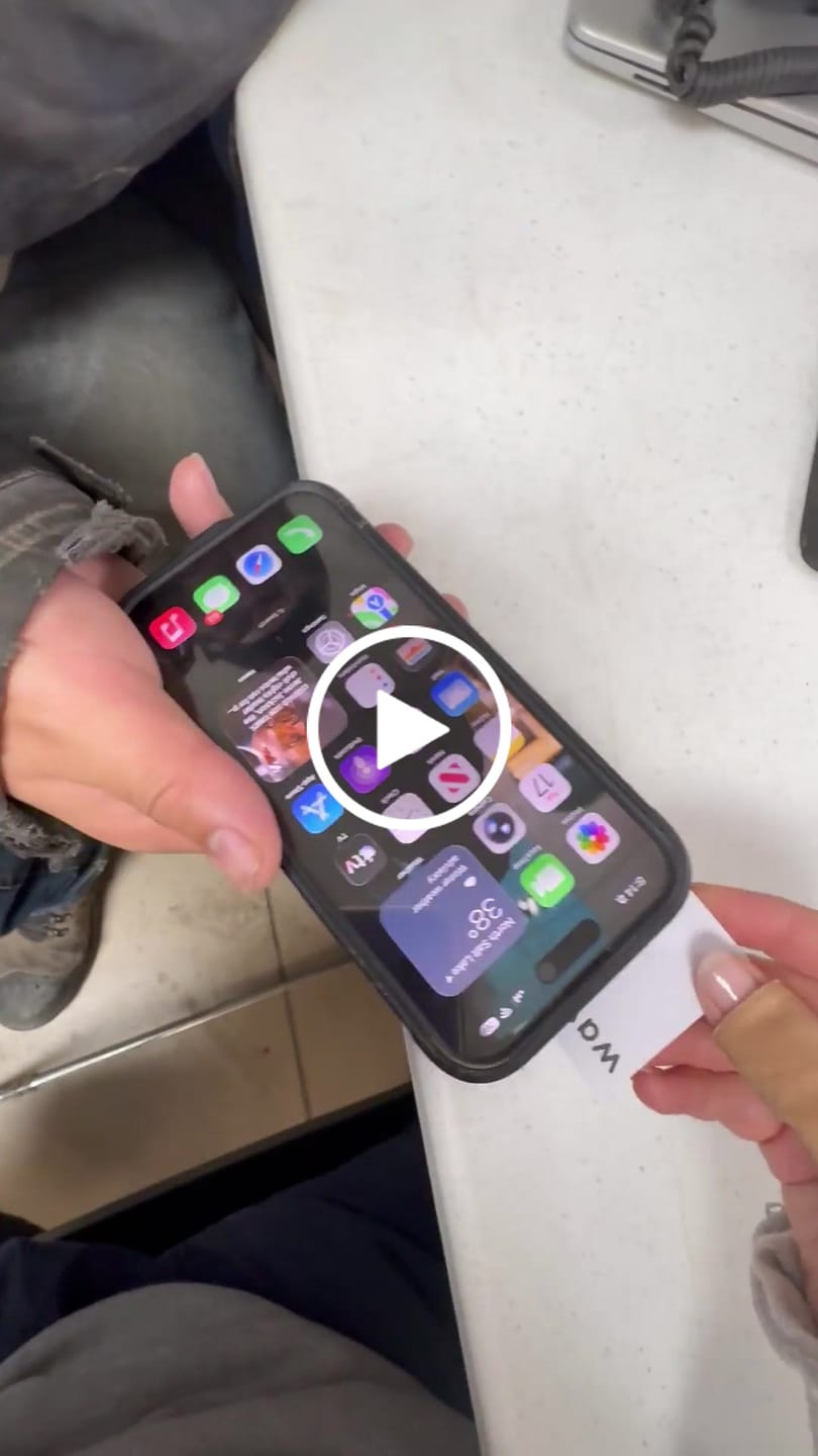 Customer video review of Wave NFC Business Card