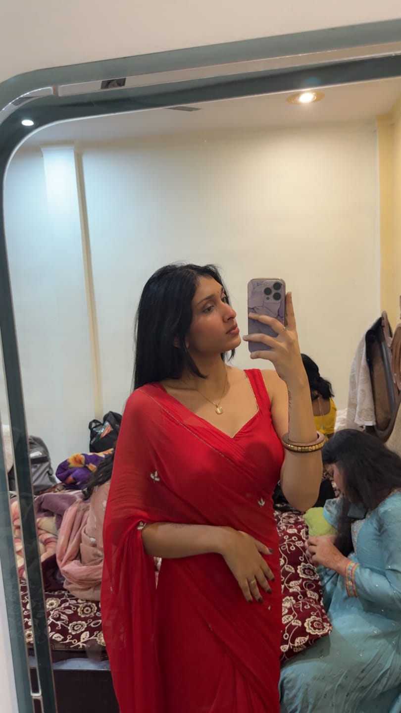 Customer photo review of Scarlet