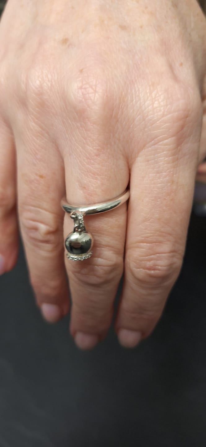 Customer photo review of Anello Campanella in Argento 925 e zirconi  TIZ CAMPAN 03