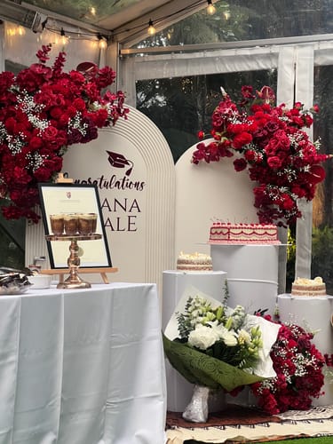 Customer photo review of lemon meringue cake