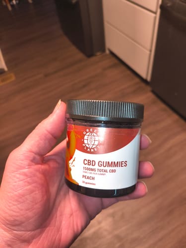 Customer photo review of CBD Gummies 1500mg Peach