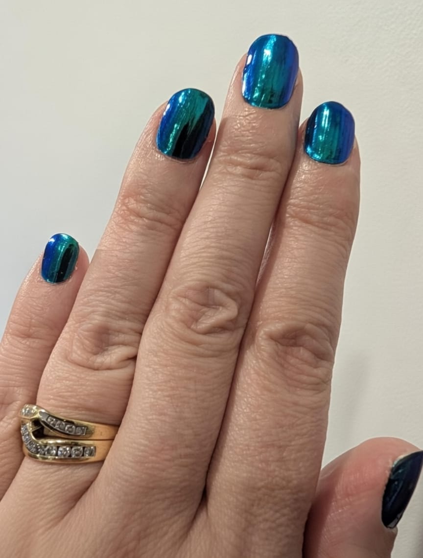 Customer photo review of Coastal Blue Green Chameleon DIY Semicured Gel Nail Sticker Kit