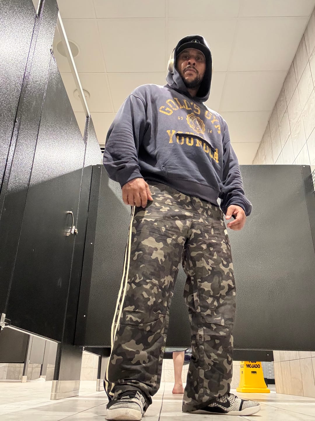Customer photo review of 5167 - Gold's Iron Legacy Crest Hoodies
