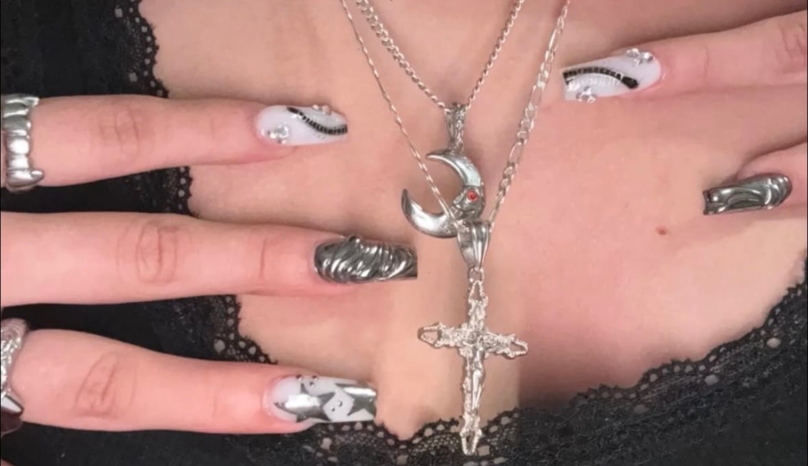Customer photo review of CRUCIFIX CROSS PENDANT