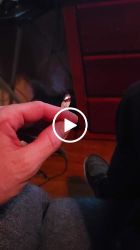 Customer video review of POWDERED DONUT BLUEBERRY MUFFIN