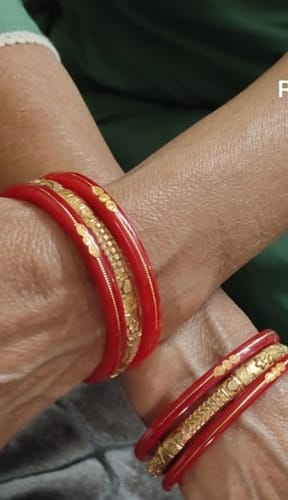 Customer photo review of “Mayur 22k Hallmark Red Divya Shringar Bangle” (2 pis)